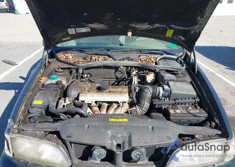 1999 Volvo V70 из США, поврежденный, VIN YV1LW55A2X2575297